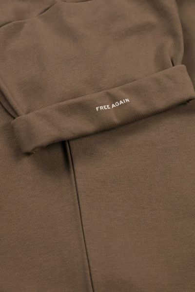 Club24 basic  freedom fit tee-club mocha 3