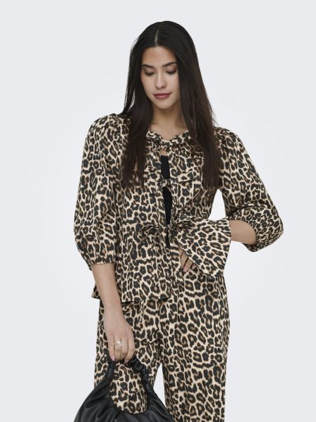 Only top  15365216-209493001 2