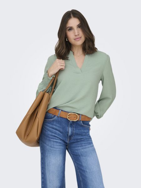 Only top  15284309-254595 4