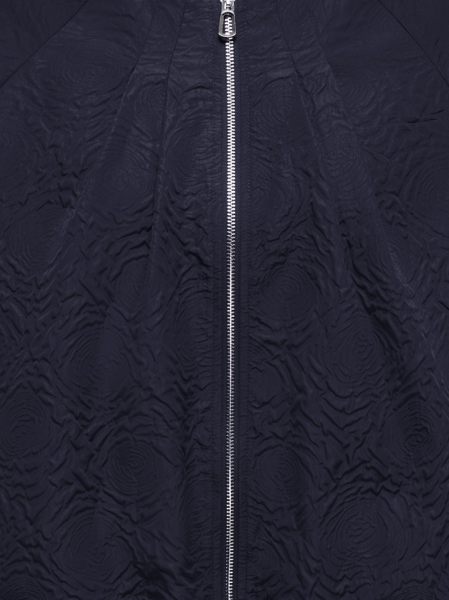 Only jas  15356774-194962