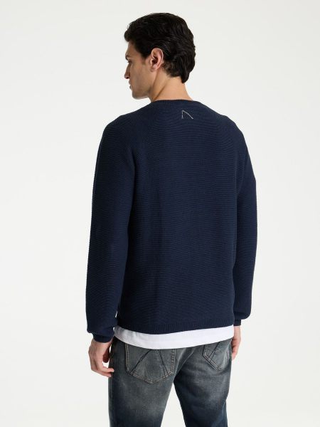 Chasin sweater  31110023-E6026 3