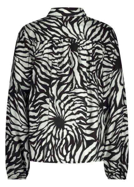 Tramontana blouse  C04-17-301-009998 2
