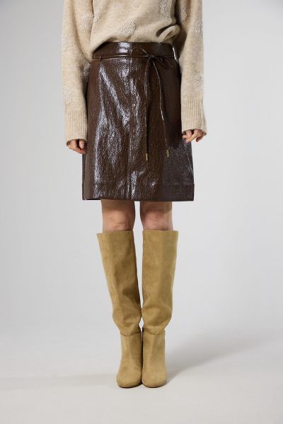 Label Dot rok  2622011-650
