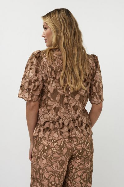 Amaya Amsterdam top  Meggan top-1000 4