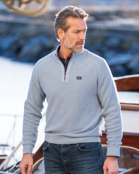 N.Z.A. sweater  26GN491-2694 2