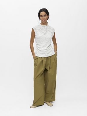 Object top  23049458-230475 3