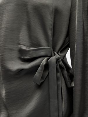 Object top 23049915-307443 5