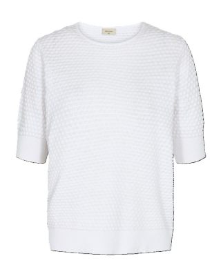 Freequent top  126810-star offwhite